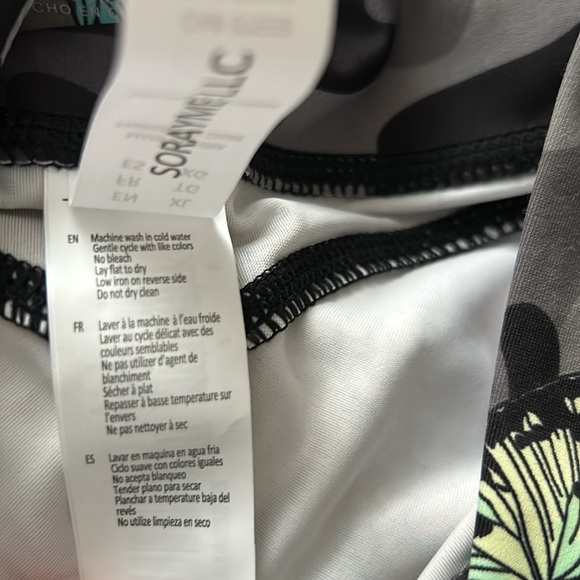 SOMMER RAY NWT butterfly butt lift leggings. Size XL - Picture 9 of 10